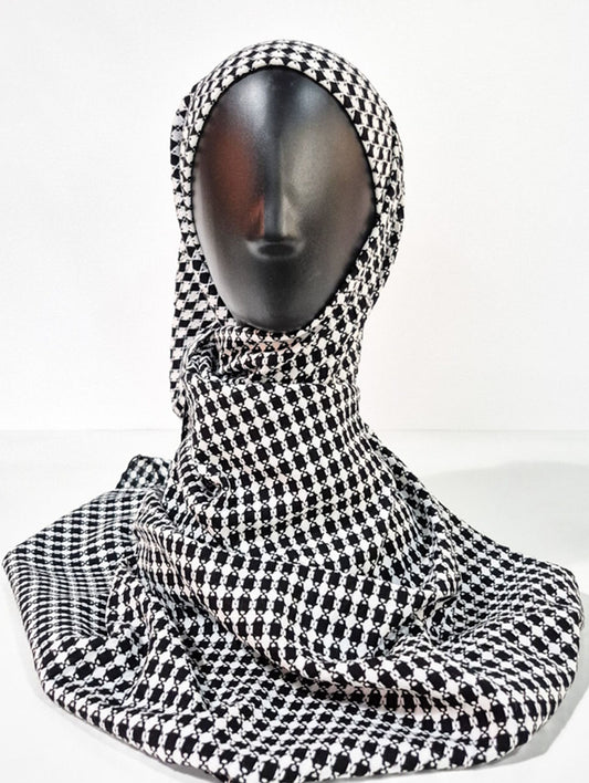 Black and White Square Pattern Silk Kimono x Hijab