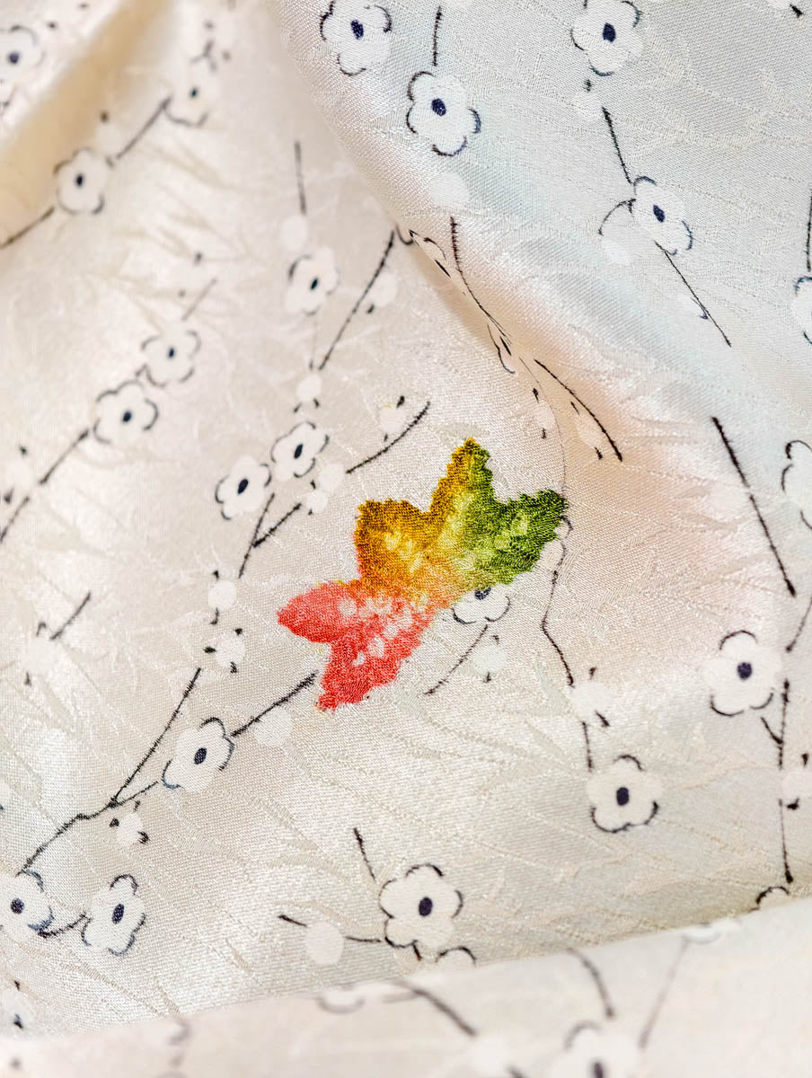 Beige Floral Woven Silk Kimono x Hijab