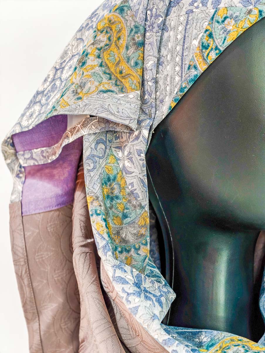 Brown Geometric Floral Silk Kimono x Hijab