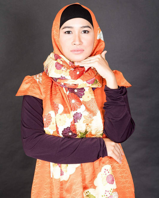 Enchanting Silk Kimono x Hijab: Embrace Tradition and Fashion