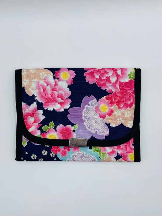 Pill wallet with 3 Compartments | Kimono Design